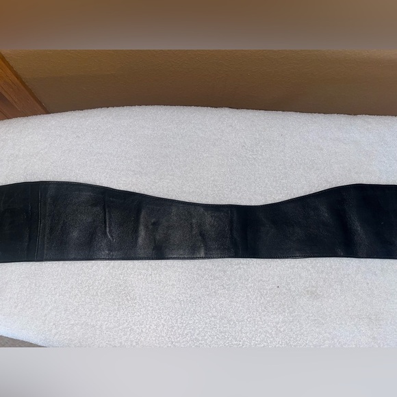 Leather corset belt - Picture 2 of 5